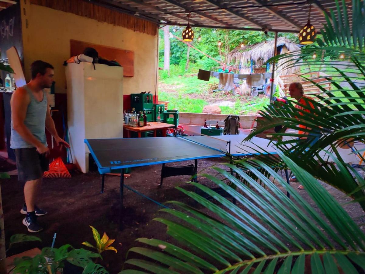 Raindance Hostel Santa Cruz ภายนอก รูปภาพ