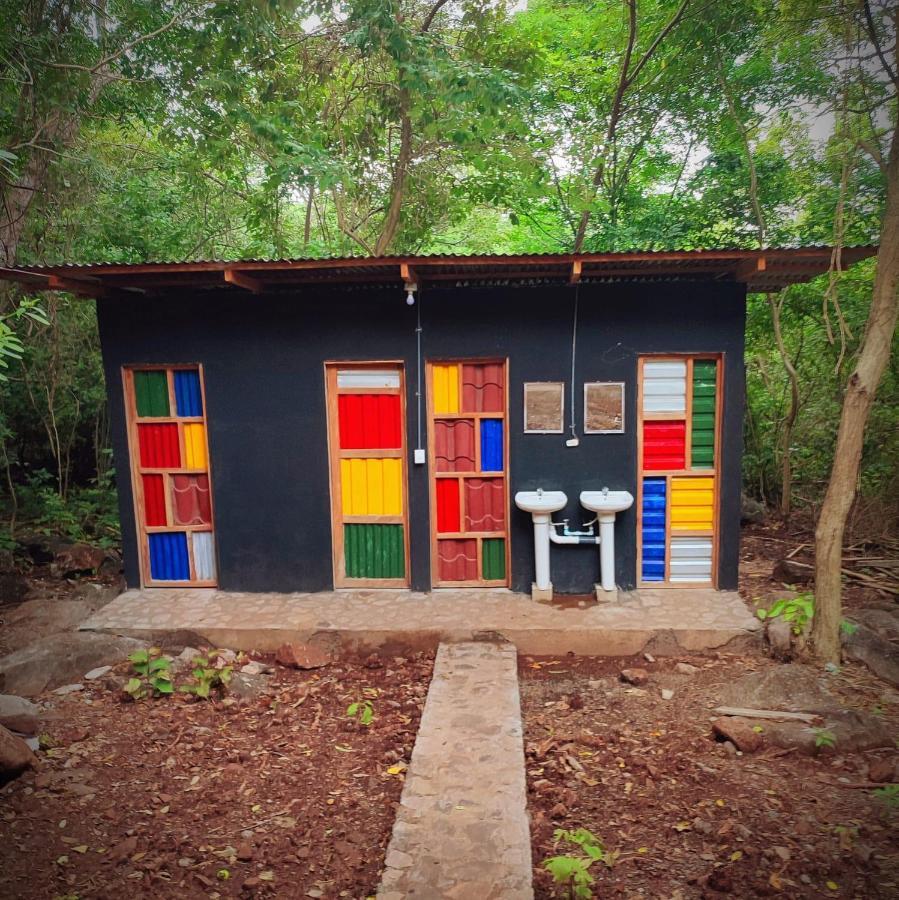 Raindance Hostel Santa Cruz ภายนอก รูปภาพ
