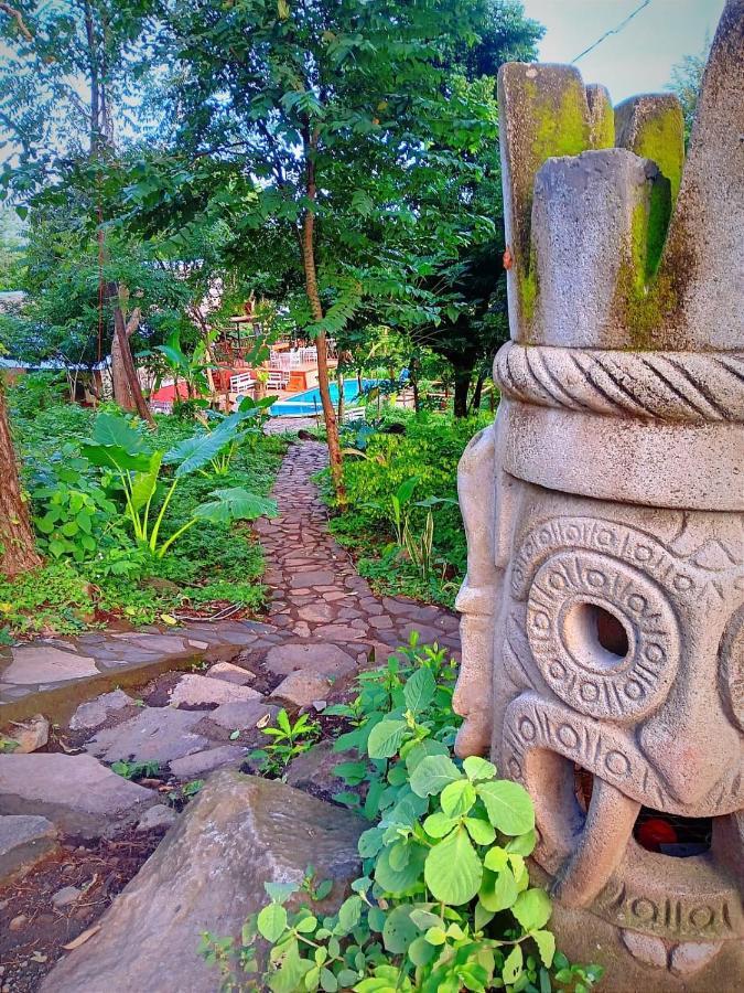 Raindance Hostel Santa Cruz ภายนอก รูปภาพ