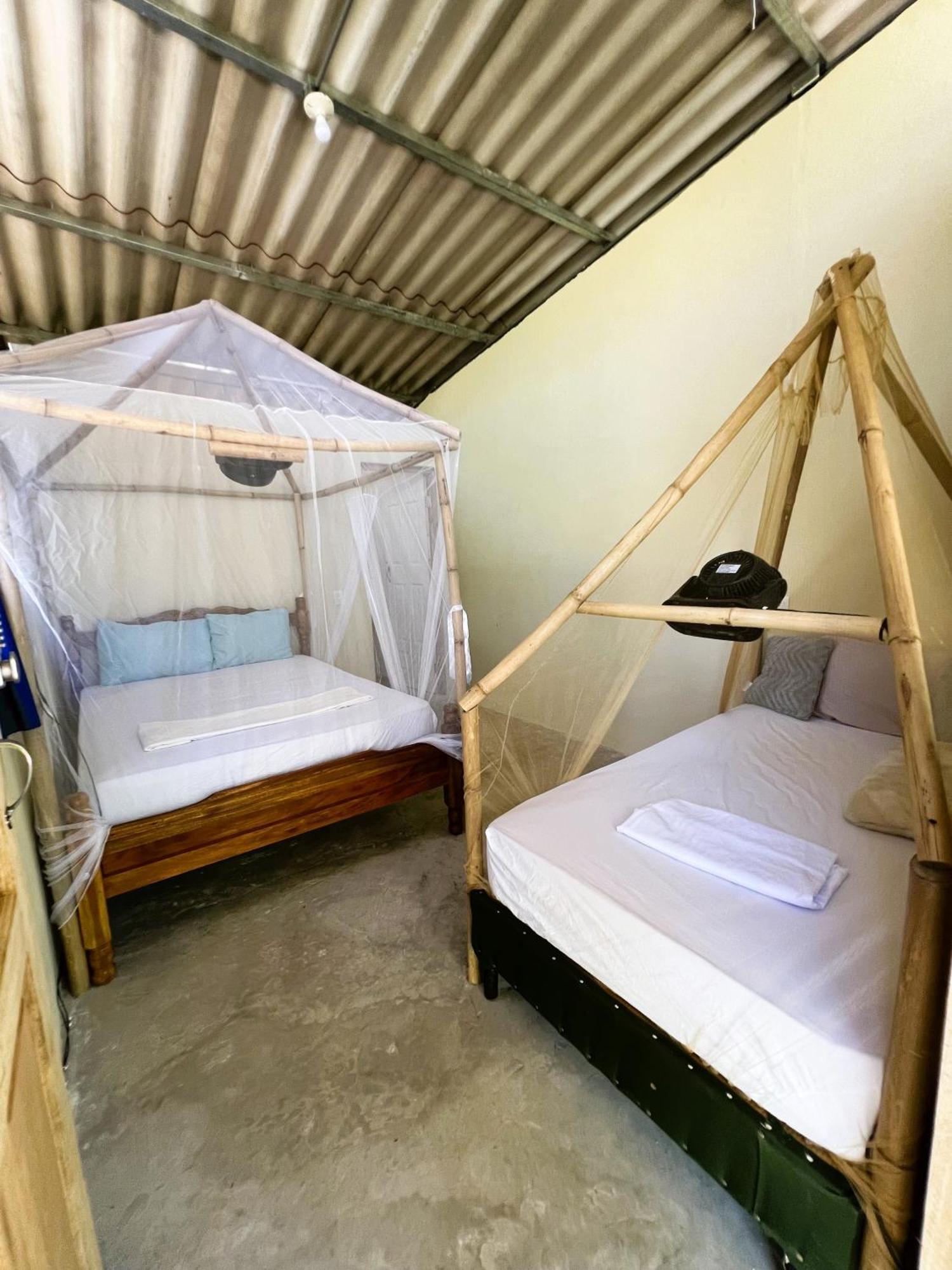 Raindance Hostel Santa Cruz ภายนอก รูปภาพ