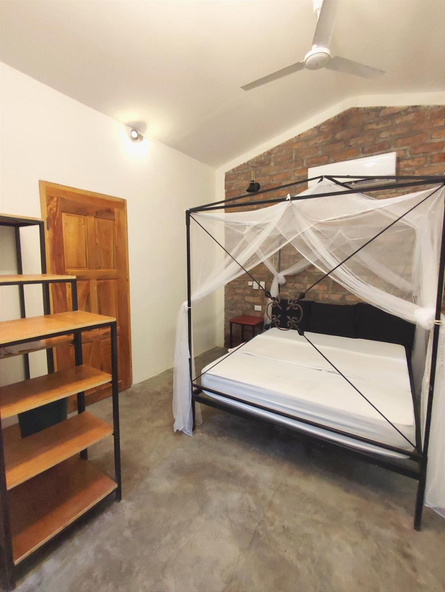 Raindance Hostel Santa Cruz ภายนอก รูปภาพ