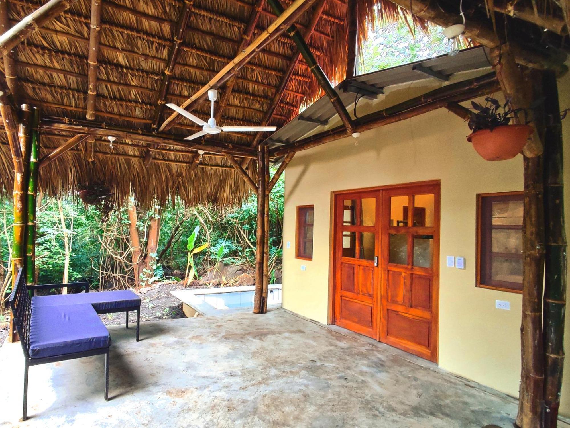 Raindance Hostel Santa Cruz ภายนอก รูปภาพ