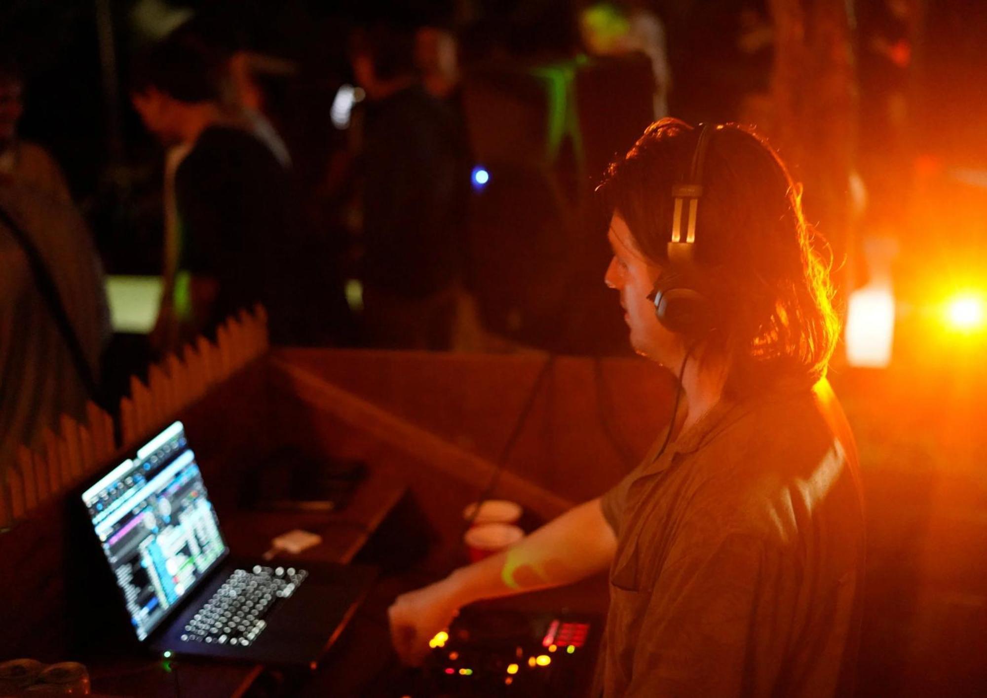 Raindance Hostel Santa Cruz ภายนอก รูปภาพ