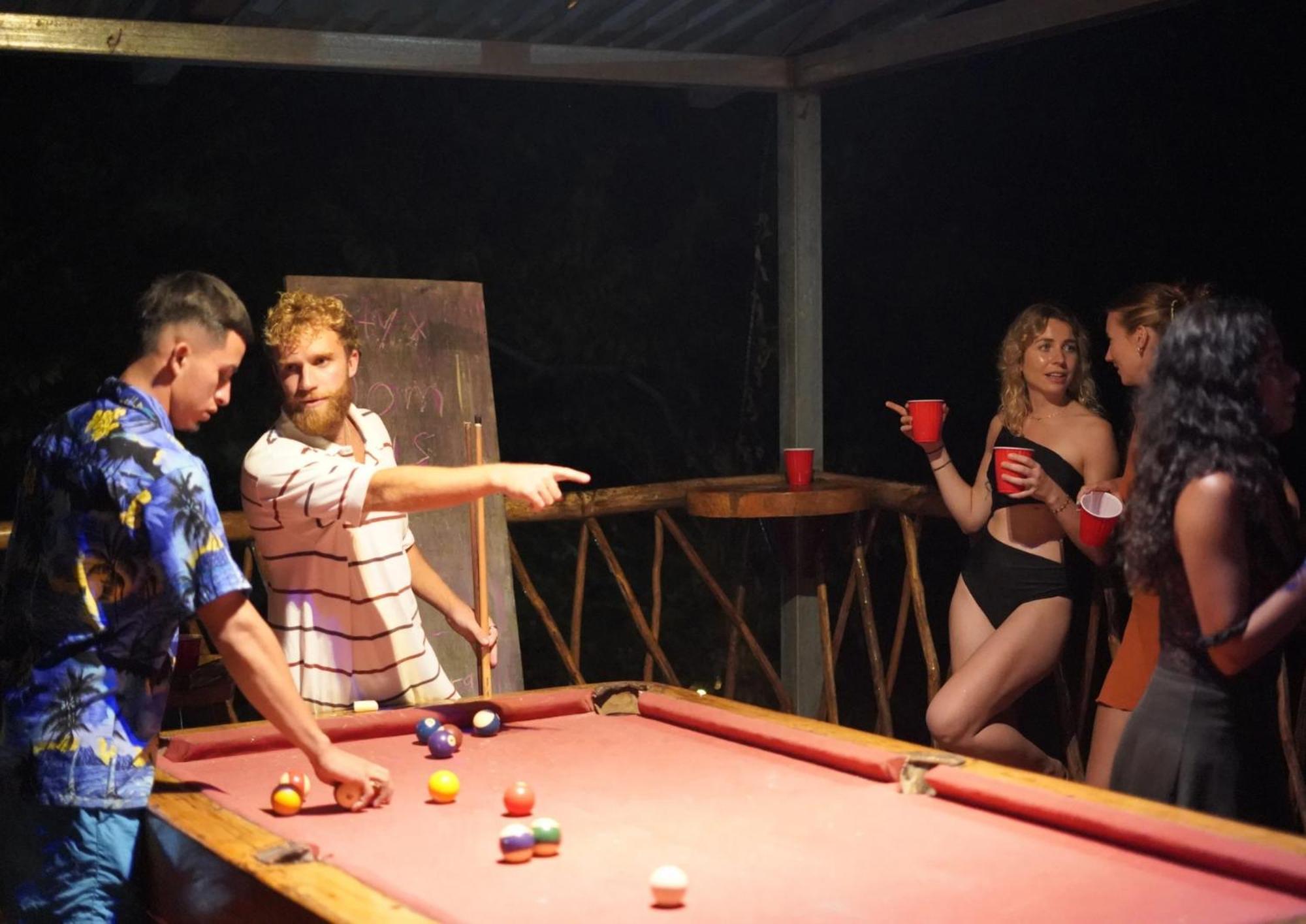 Raindance Hostel Santa Cruz ภายนอก รูปภาพ